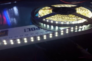 INT 3528/180 led x metro.